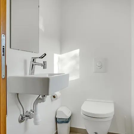 2 Bedroom Gorgeous In Ferienhaus *
